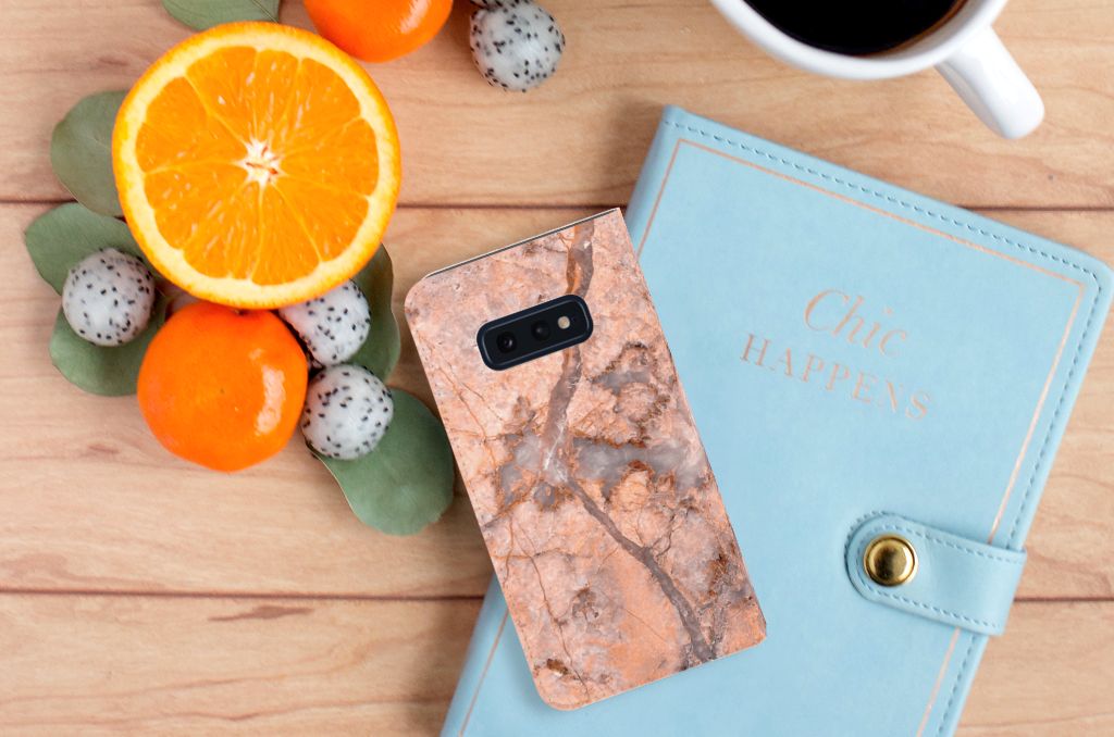Samsung Galaxy S10e Standcase Marmer Oranje