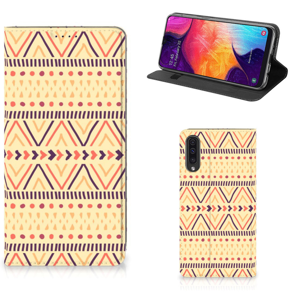 Samsung Galaxy A50 Hoesje met Magneet Aztec Yellow