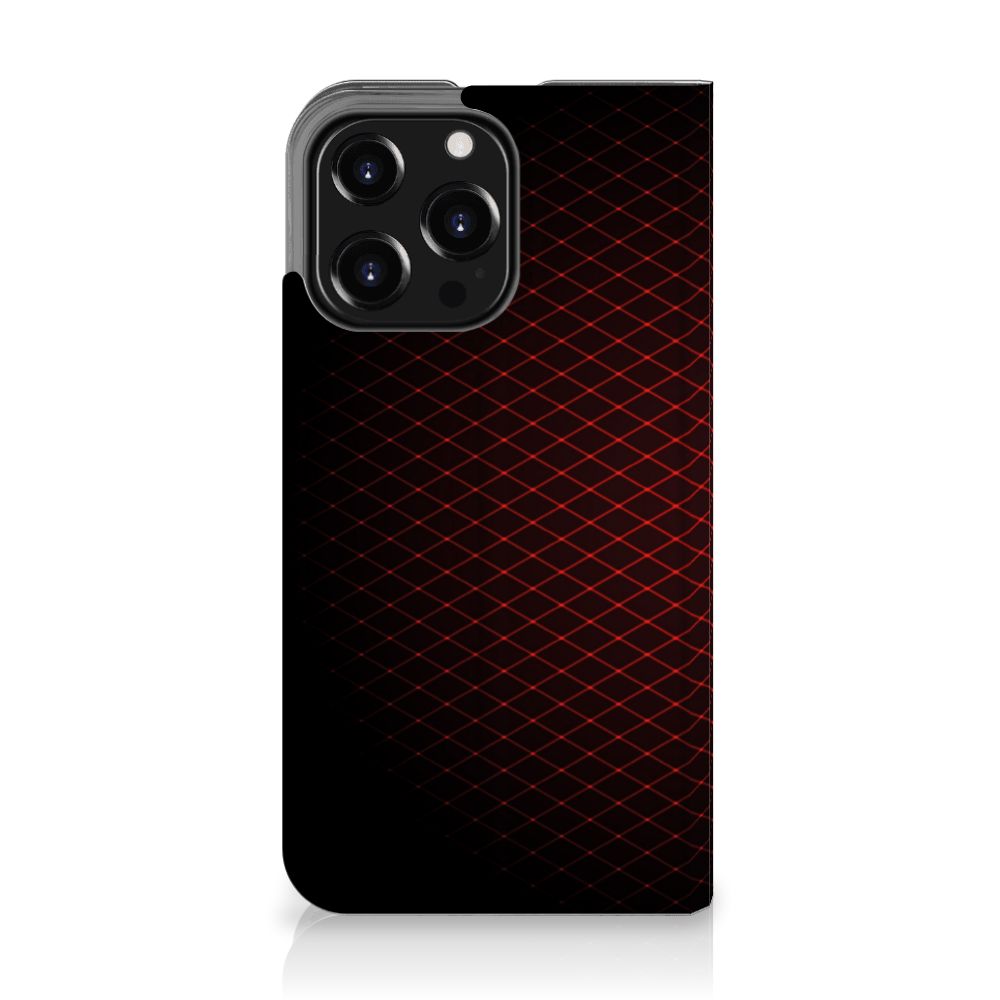 iPhone 13 Pro Hoesje met Magneet Geruit Rood met een zwart-rood design en een strak ruitpatroon.