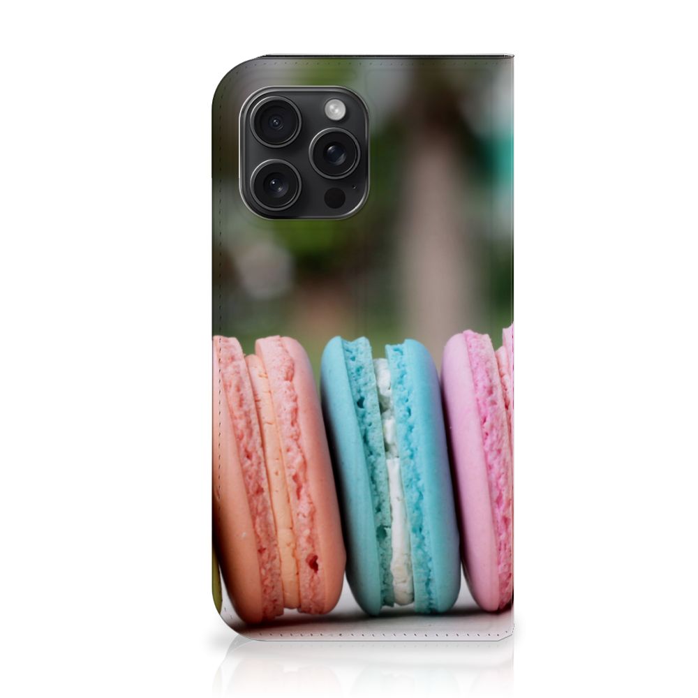 iPhone 15 Pro Max Flip Style Cover Macarons met kleurrijke macarons in roze, blauw en paars