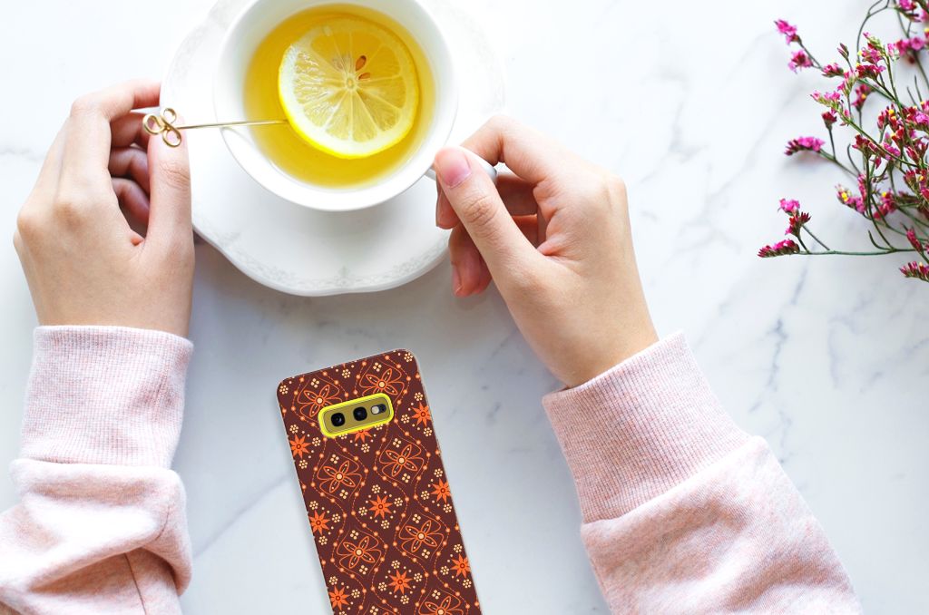 Samsung Galaxy S10e TPU bumper Batik Brown