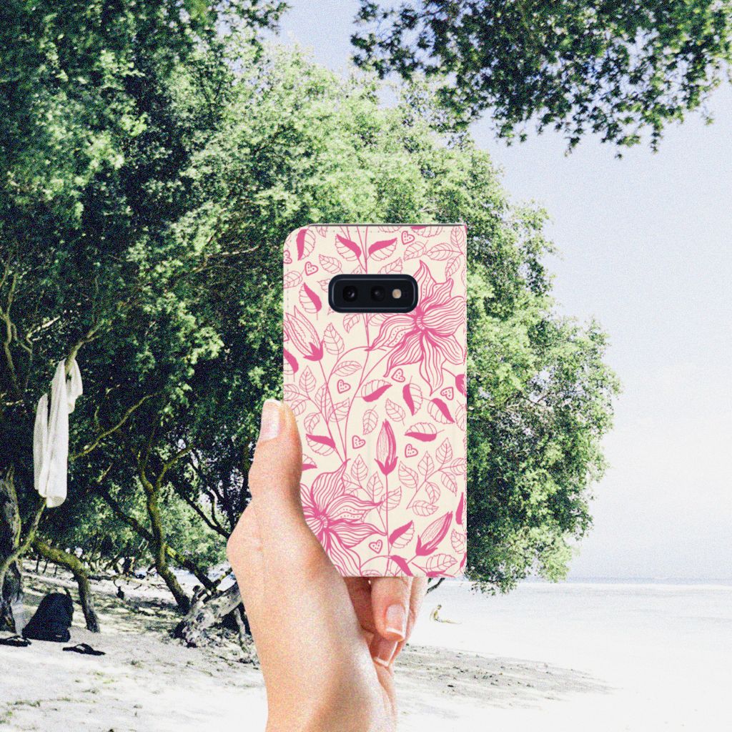 Samsung Galaxy S10e Smart Cover Pink Flowers