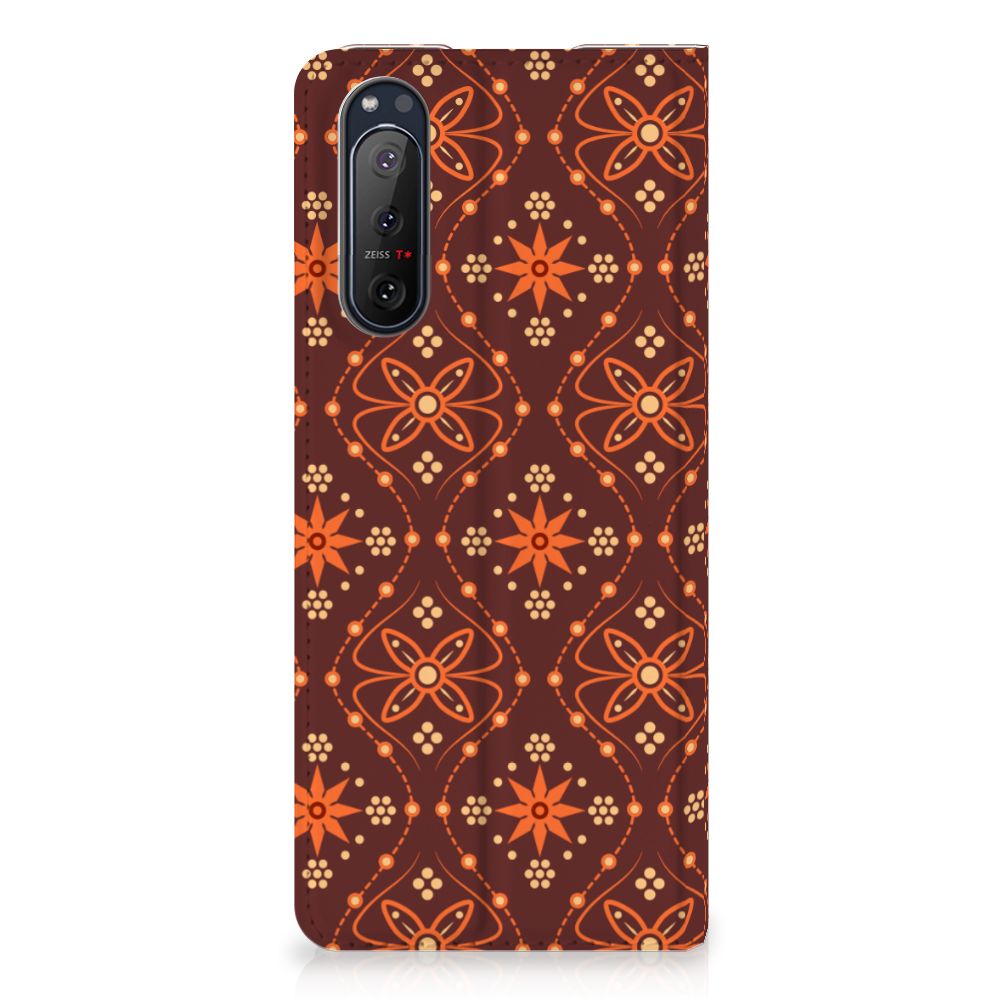 Sony Xperia 5 II Hoesje met Magneet Batik Brown - B2C Telecom