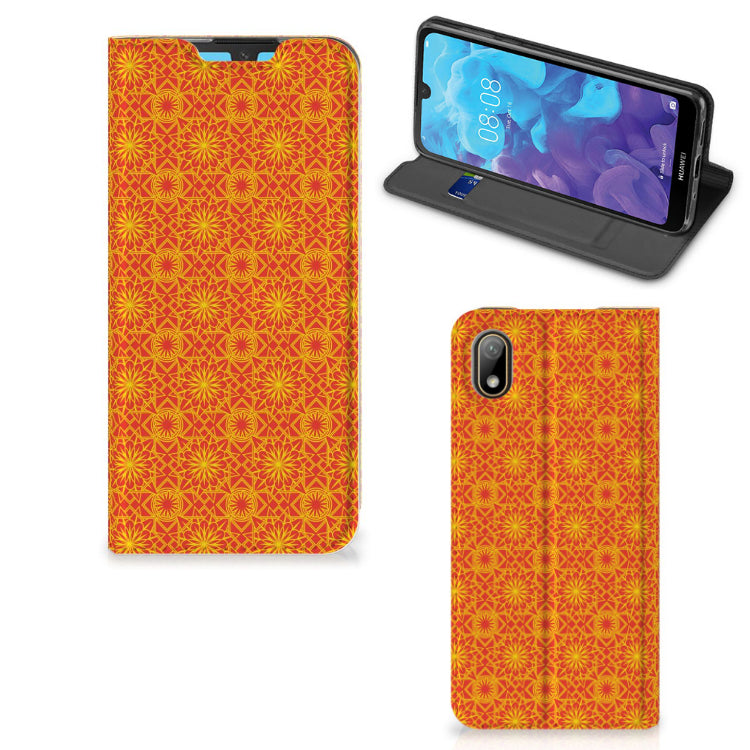 Huawei Y5 (2019) Hoesje met Magneet Batik Oranje