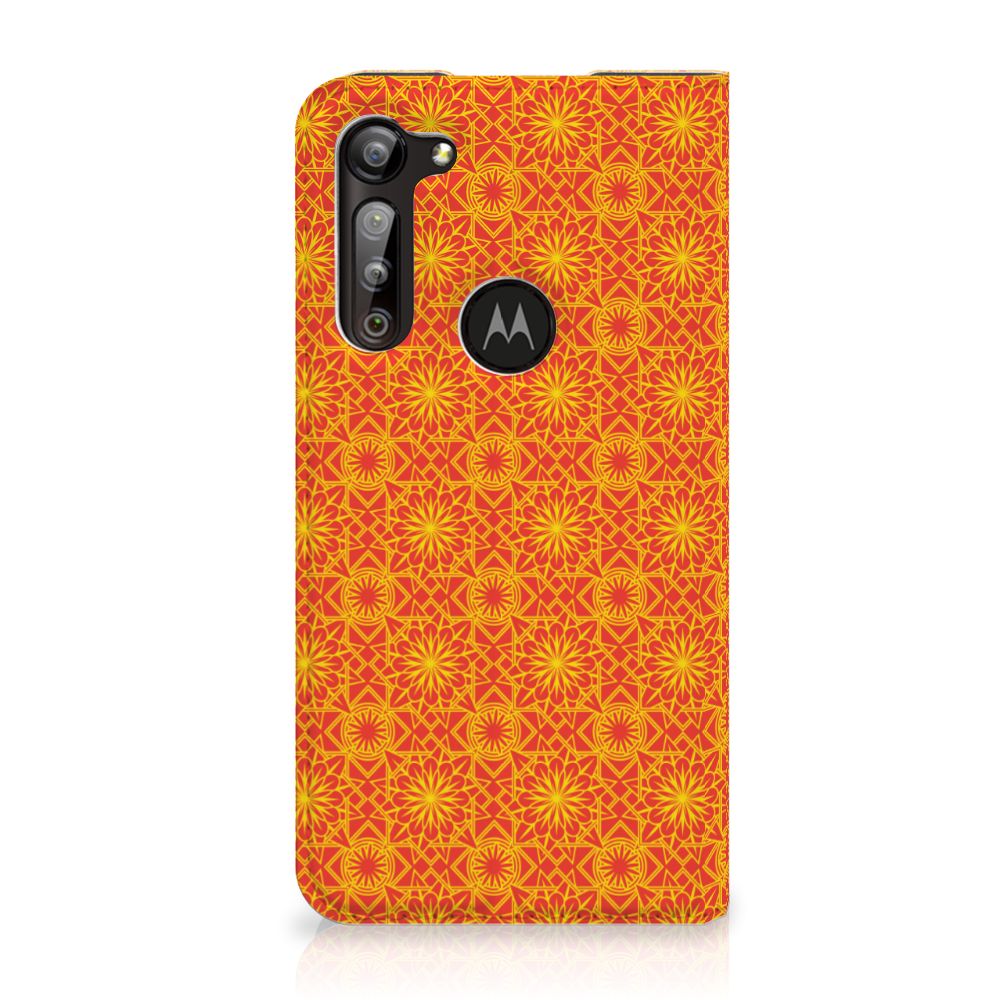 Motorola Moto G8 Power Hoesje met Magneet Batik Oranje - B2C Telecom