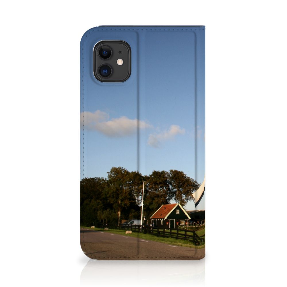 Apple iPhone 11 Book Cover Molen