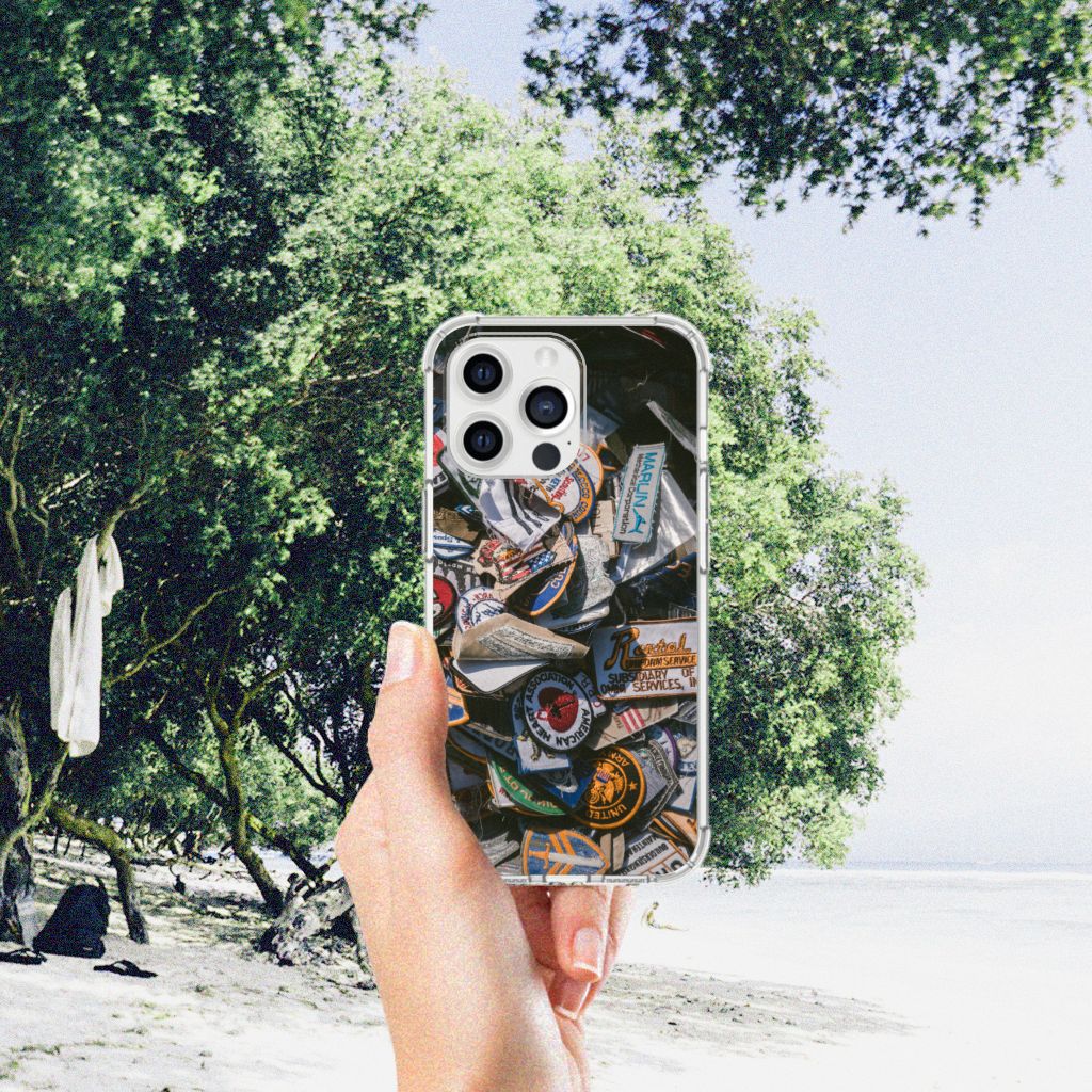 iPhone 13 Pro Max Anti-shock Hoesje met foto Badges - B2C Telecom