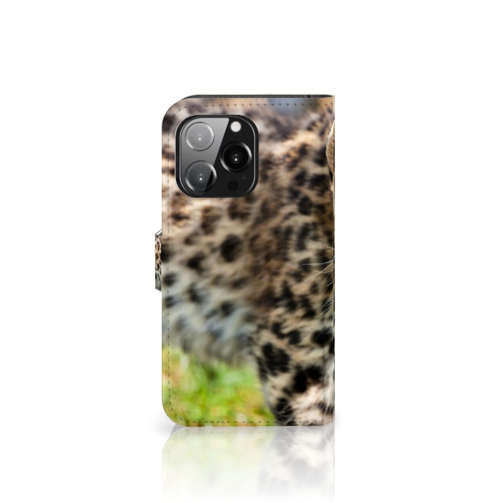 iPhone 13 Pro Telefoonhoesje met Pasjes Baby Luipaard