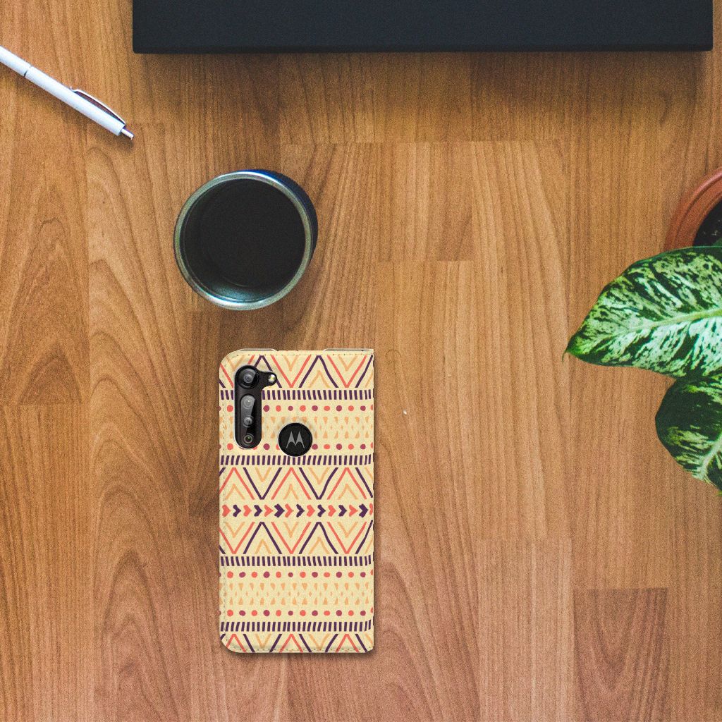 Motorola Moto G8 Power Hoesje met Magneet Aztec Yellow - B2C Telecom