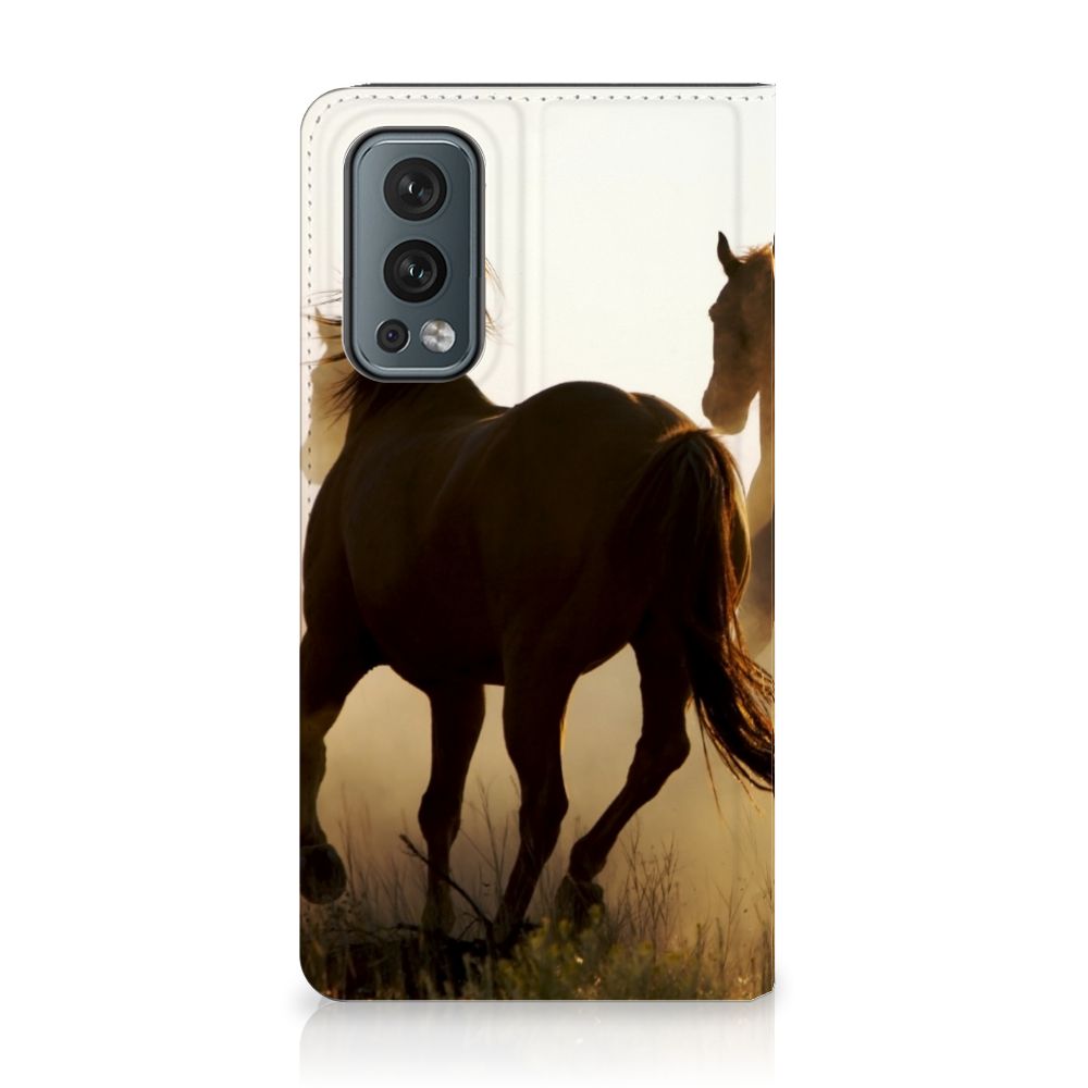 OnePlus Nord 2 5G Hoesje maken Design Cowboy met paardenprint in een mooie sfeer