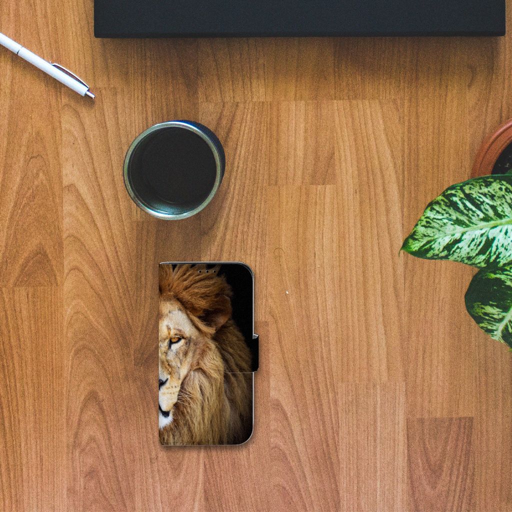 iPhone 13 Mini Telefoonhoesje met Pasjes Leeuw