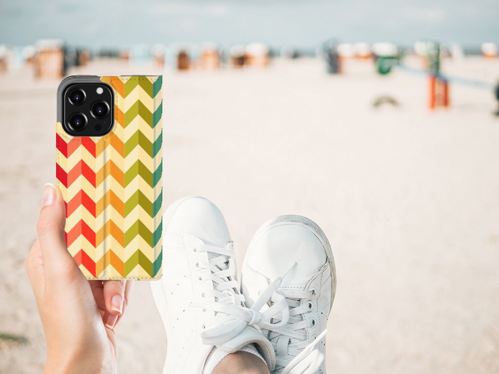 iPhone 13 Pro Hoesje met Magneet Zigzag Multi Color - B2C Telecom