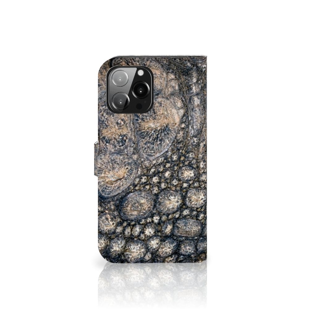 iPhone 13 Pro Max Telefoonhoesje met Pasjes Krokodillenprint