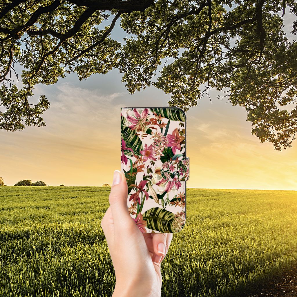 Apple iPhone 13 Hoesje Flowers