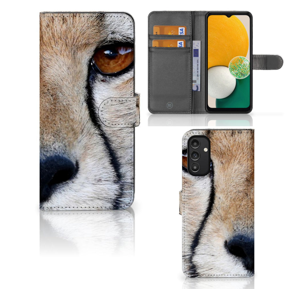 Samsung Galaxy A14 4G Telefoonhoesje met Pasjes Cheetah met close-up afbeelding van cheeta en pasjes ruimte.