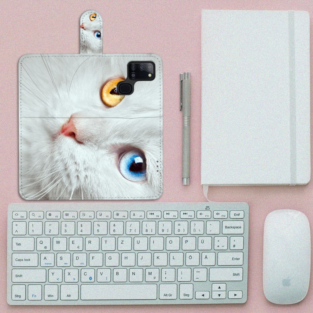 Samsung Galaxy A21s Telefoonhoesje met Pasjes Witte Kat