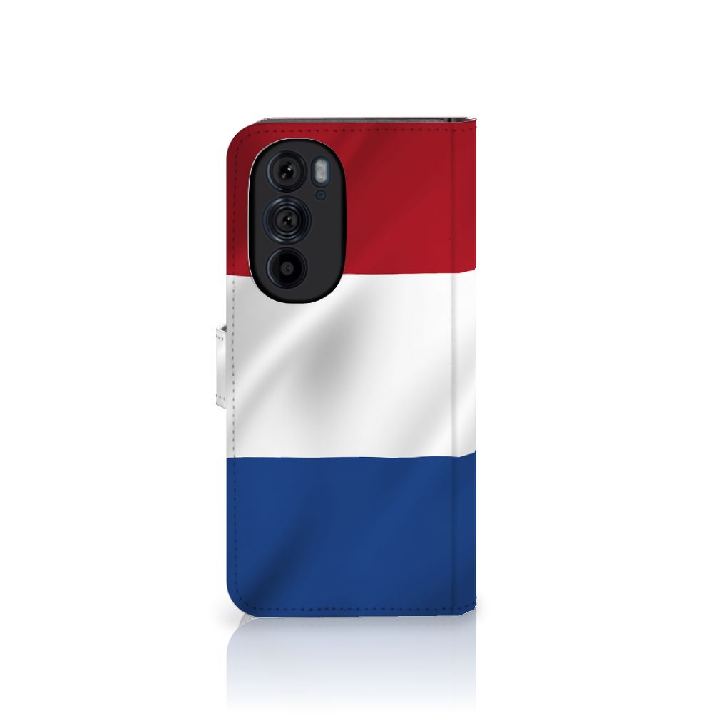 Motorola Edge 30 Pro Bookstyle Case Nederlandse Vlag met artistiek ontwerp van de Nederlandse vlag.