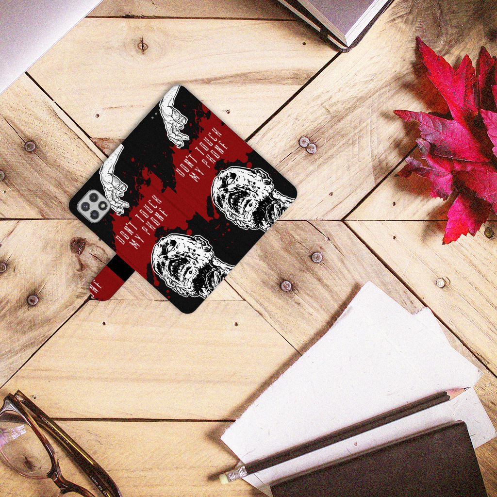 Samsung Galaxy A22 5G Portemonnee Hoesje Zombie Blood