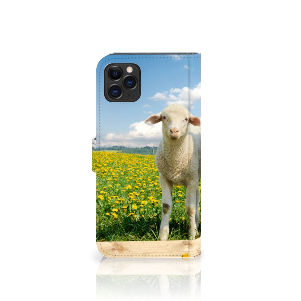 Apple iPhone 11 Pro Max Telefoonhoesje met Pasjes Schaap en Lammetje