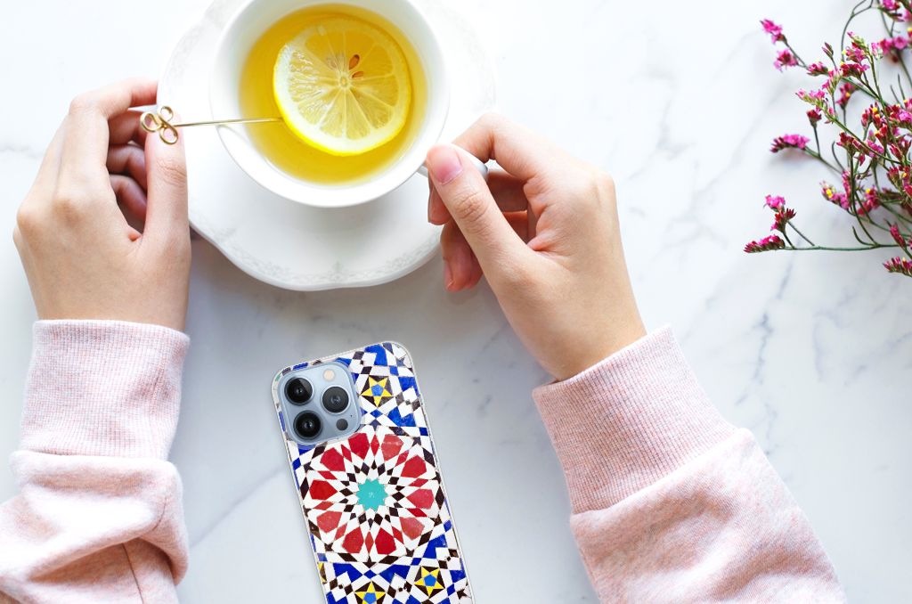 Apple iPhone 13 Pro TPU Siliconen Hoesje Mozaïek met kleurrijk design en een kopje thee met citroen.