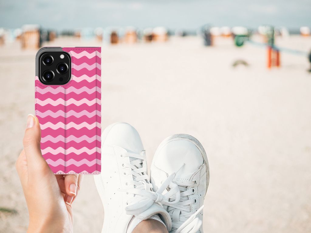 iPhone 13 Pro Hoesje met Magneet Waves Pink - B2C Telecom