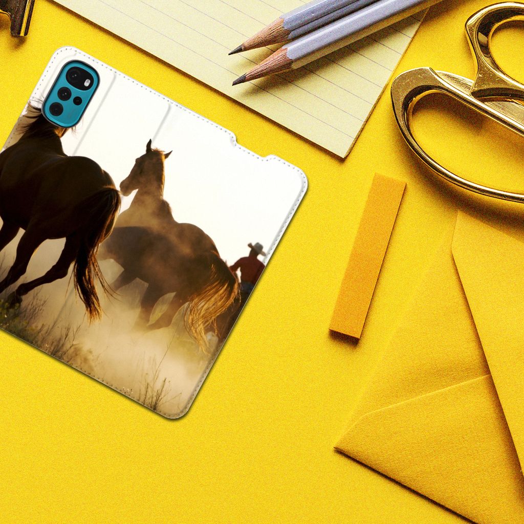 Motorola Moto G22 Hoesje maken Design Cowboy met paardenprint op een smartphonehoesje
