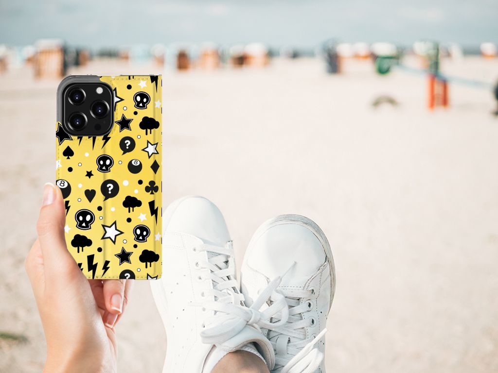 Mobiel BookCase iPhone 13 Pro Punk Geel - B2C Telecom