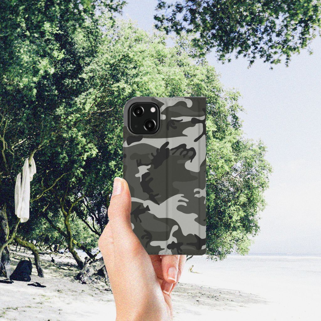 iPhone 13 Hoesje met Magneet Army Light