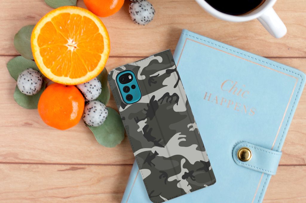 Motorola Moto G22 Hoesje met Magneet Army Light - B2C Telecom