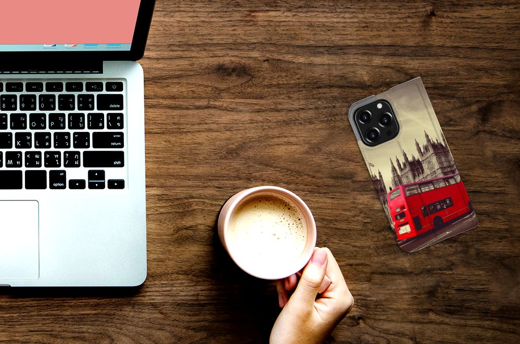 iPhone 13 Pro Book Cover Londen - B2C Telecom