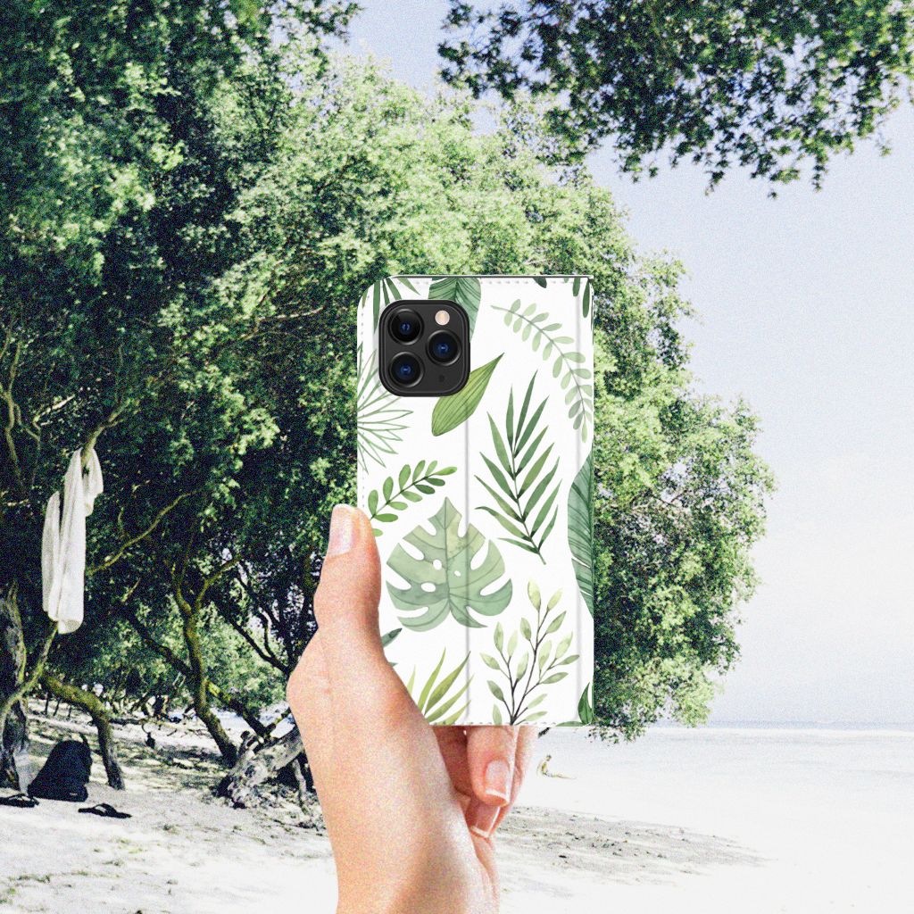 Apple iPhone 11 Pro Smart Cover Leaves