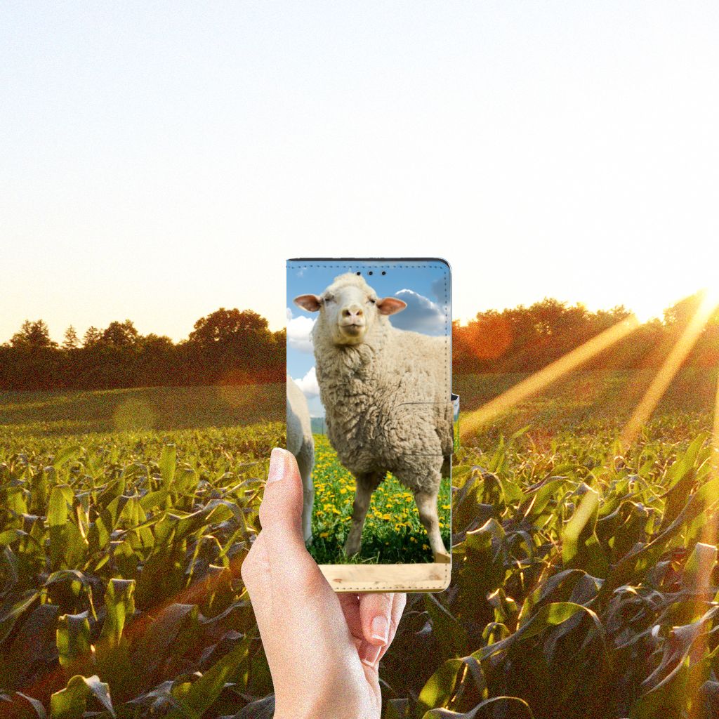 Motorola Edge 20 Lite Telefoonhoesje met Pasjes Schaap en Lammetje