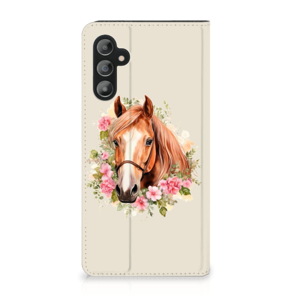 Hoesje maken voor Samsung Galaxy A14 4G Paard met een prachtig afgebeelde paard en bloemen.