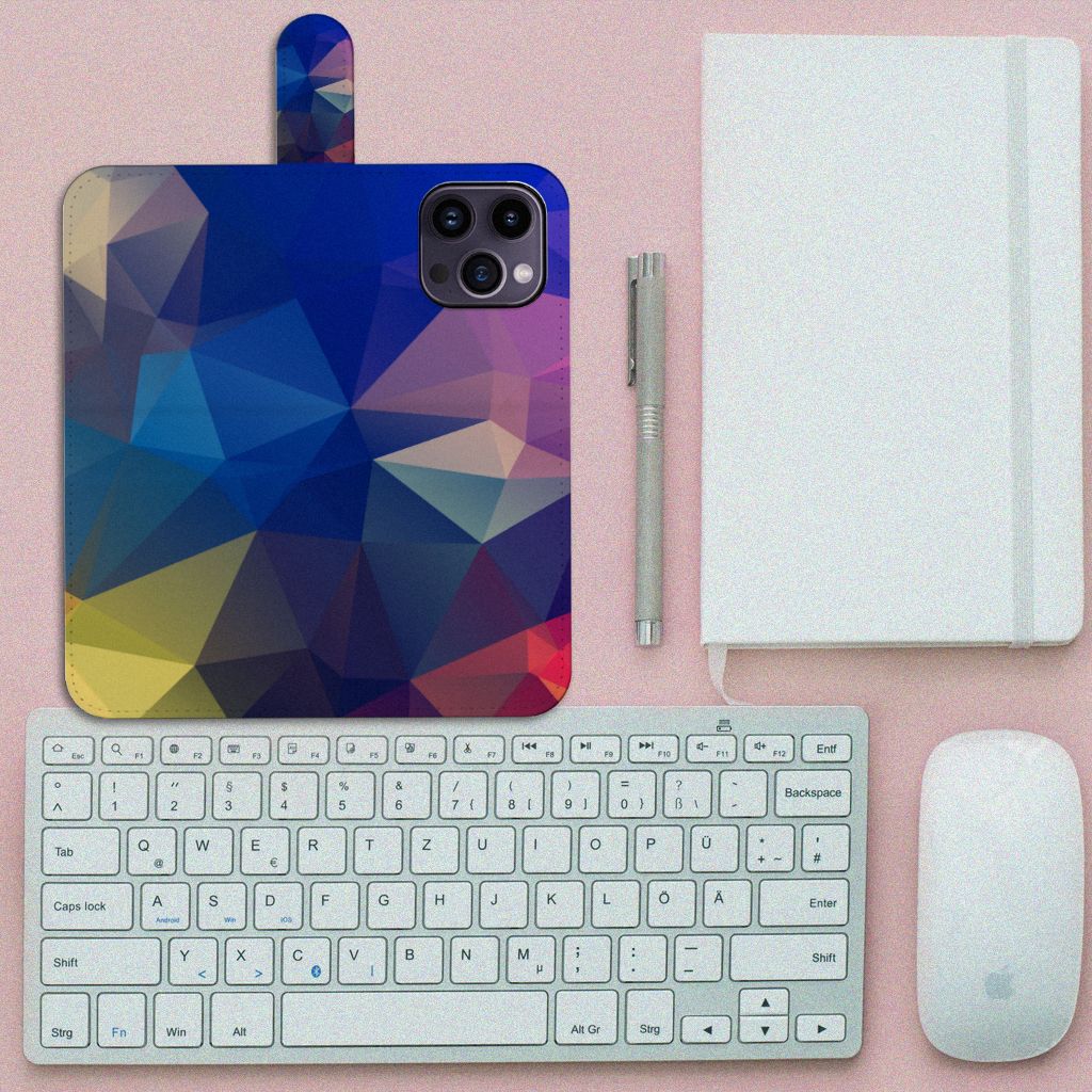 iPhone 15 Pro Max Book Case Polygon Dark met een kleurrijk geometrisch design en een moderne uitstraling.