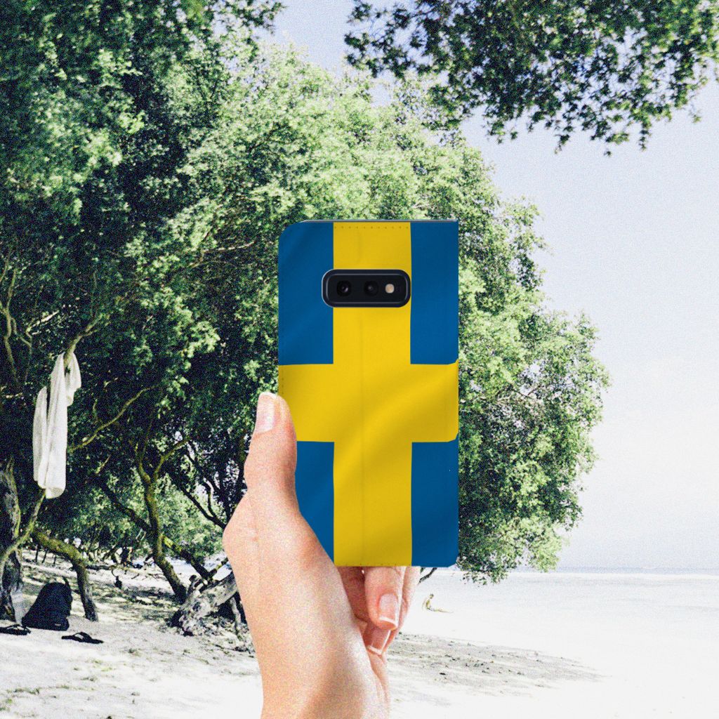 Samsung Galaxy S10e Standcase Zweden