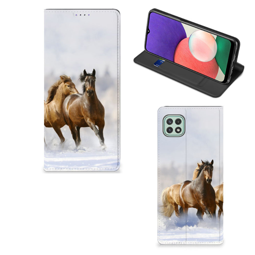 Samsung Galaxy A22 5G Hoesje maken Paarden met paardenprint en stand case mogelijkheden.