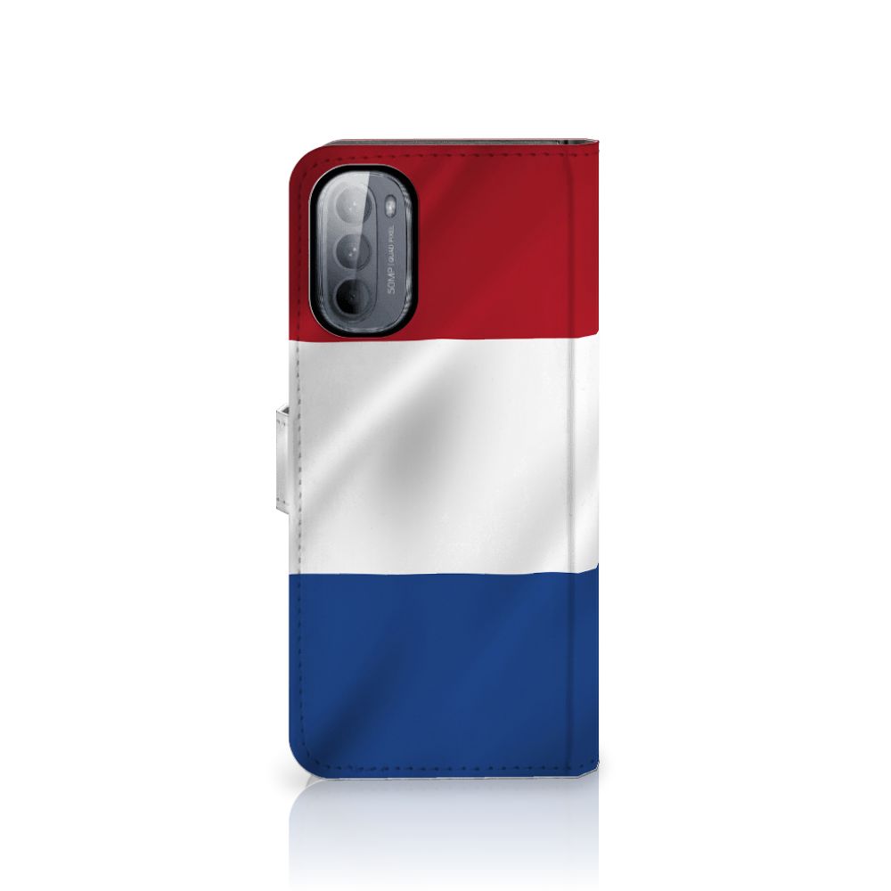 Motorola Moto G31 | G41 Bookstyle Case Nederlandse Vlag met artistiek design van de Nederlandse vlag.