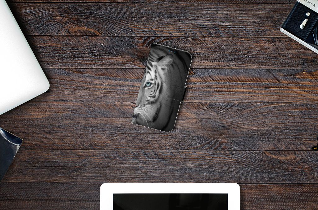 iPhone 14 Pro Telefoonhoesje met Pasjes Tijger