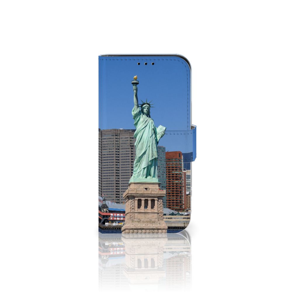 iPhone 13 Mini Flip Cover Vrijheidsbeeld met afbeelding van het Vrijheidsbeeld in New York.