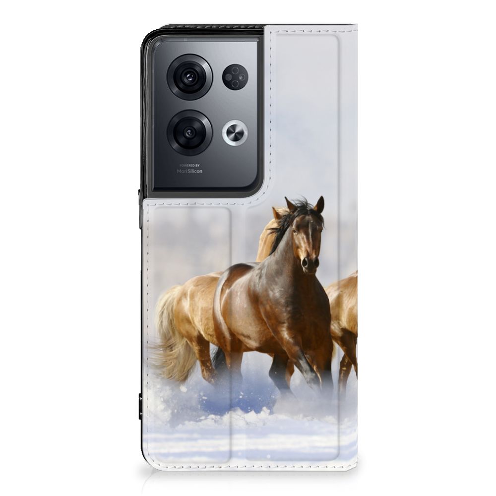 OPPO Reno8 Pro Hoesje maken Paarden met mooie print van rennende paarden op een smartphonehoesje.