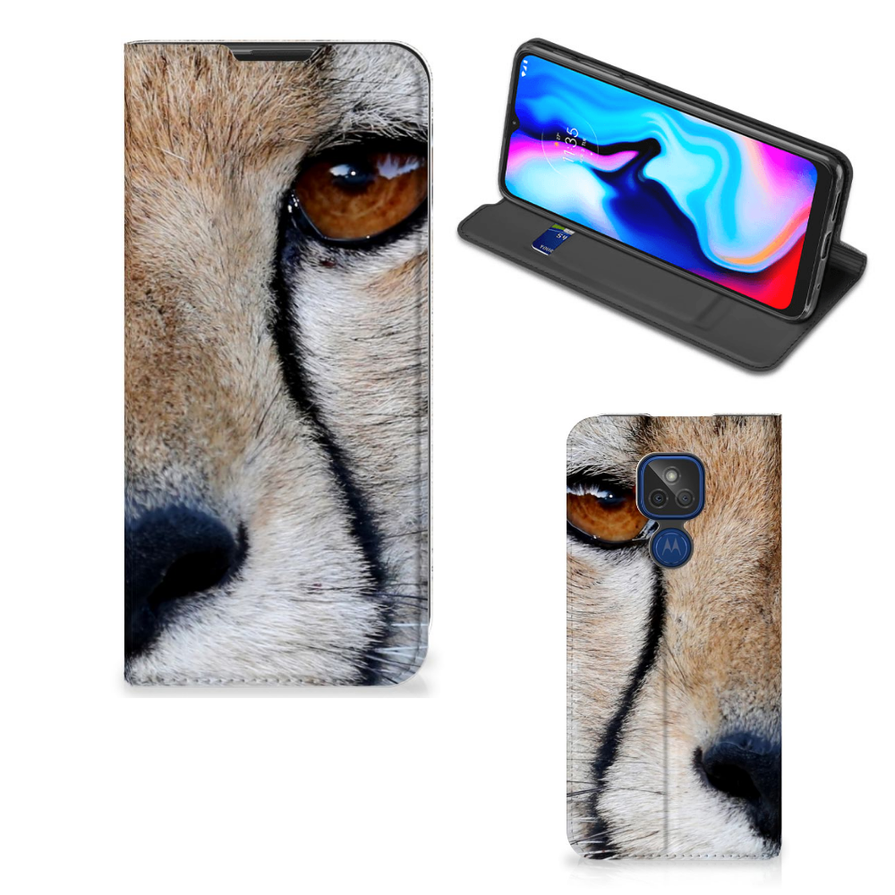 Motorola Moto G9 Play Hoesje maken Cheetah met close-up van cheetah gezicht en stand case design.