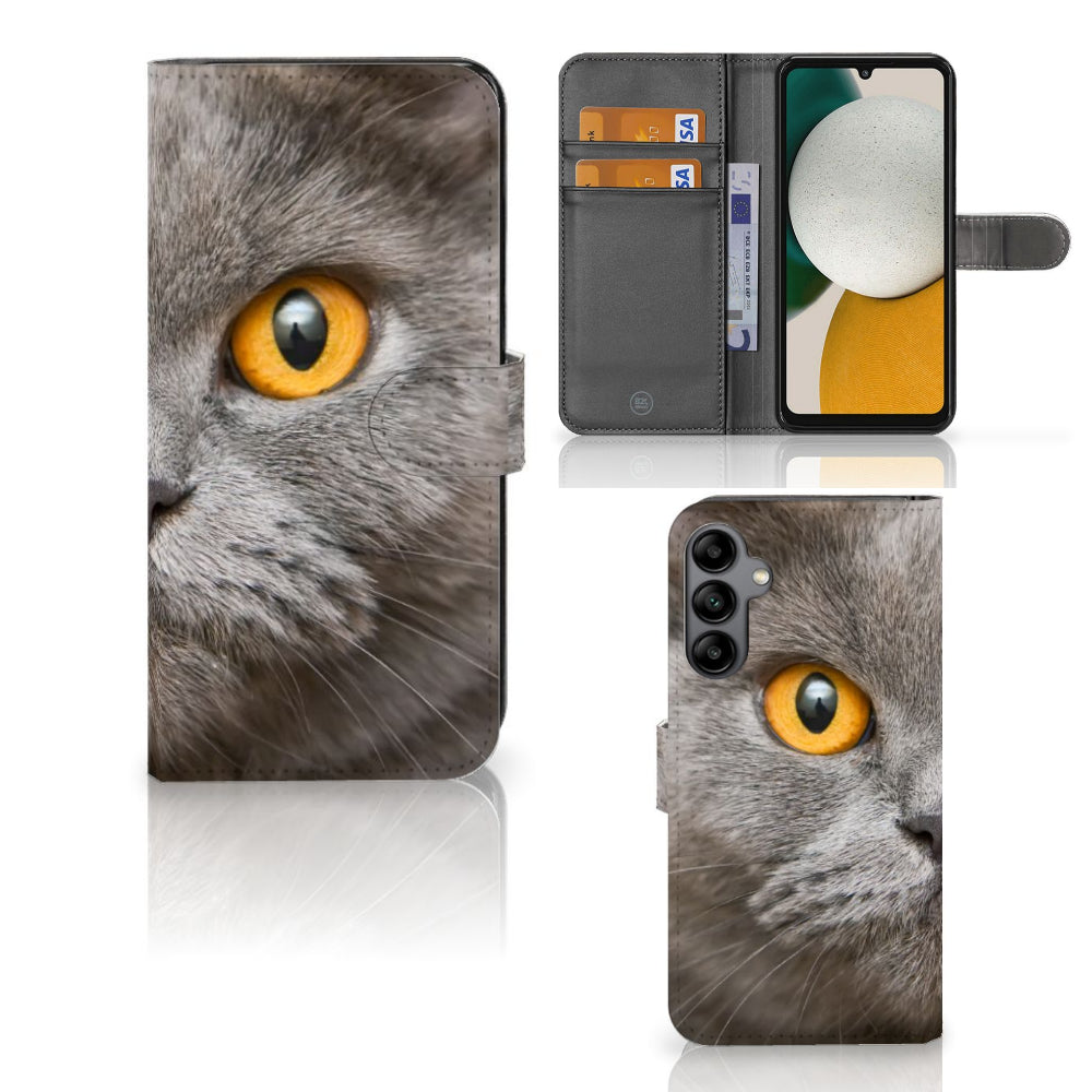 Telefoonhoesje met Pasjes Samsung Galaxy A34 Britse Korthaar met indrukwekkende grijze kat met oranje ogen.