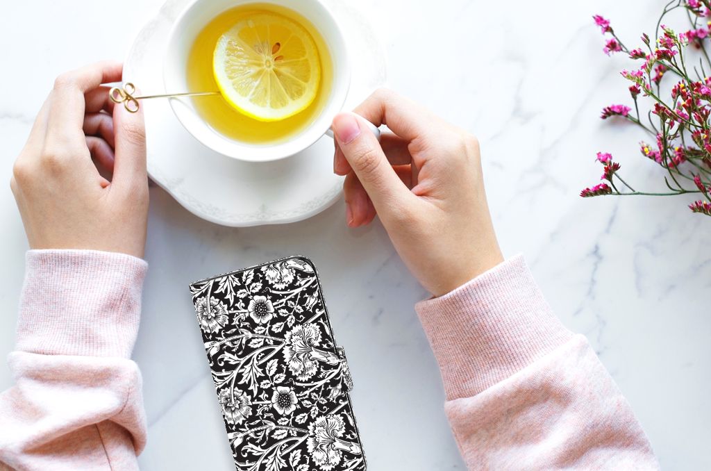 Samsung Galaxy S7 Edge Hoesje Black Flowers