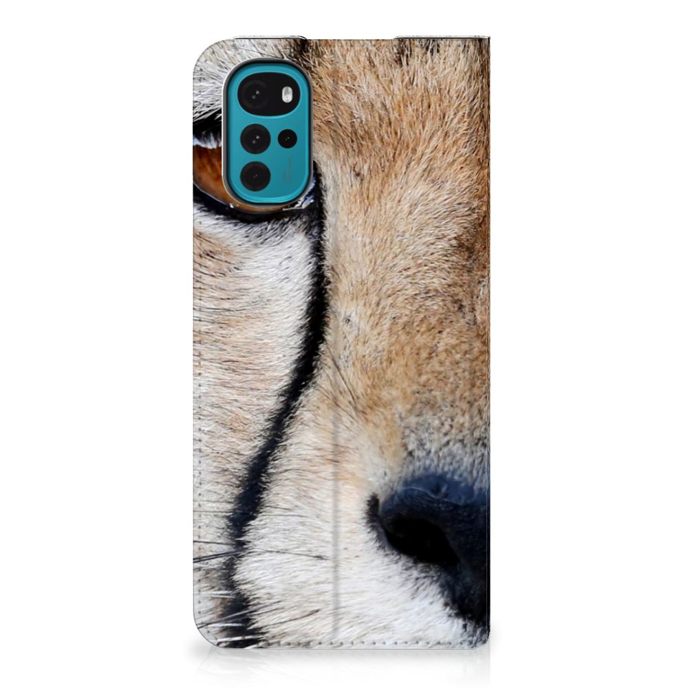 Motorola Moto G22 Hoesje maken Cheetah close-up design met jachtluipaard print op telefoonhoesje.