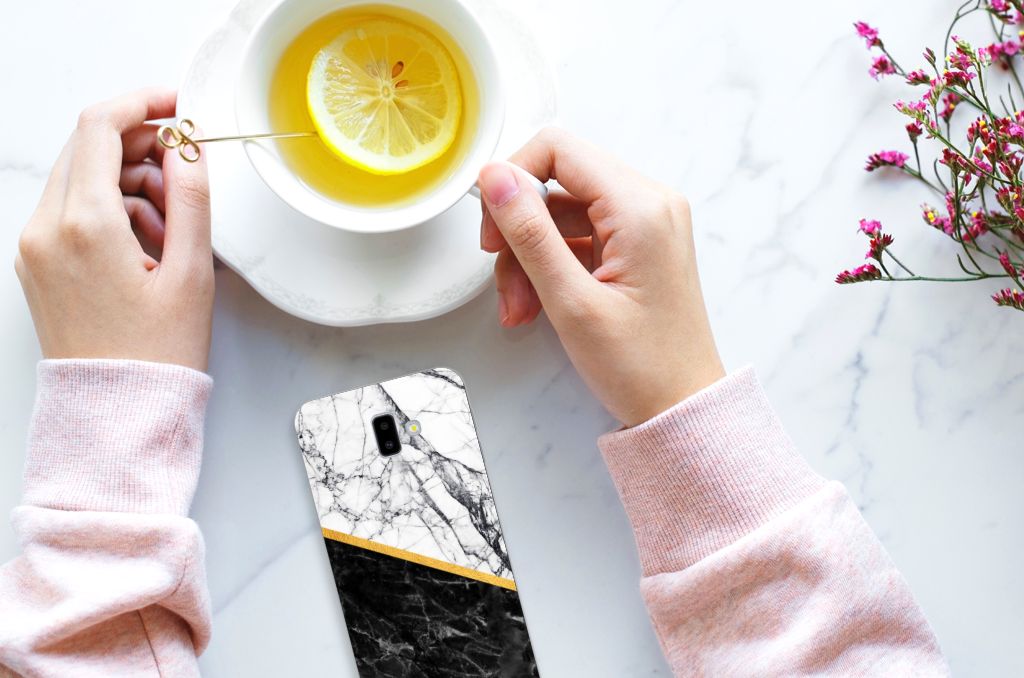 Samsung Galaxy J6 Plus (2018) TPU Siliconen Hoesje Marmer Wit Zwart - Origineel Cadeau Man