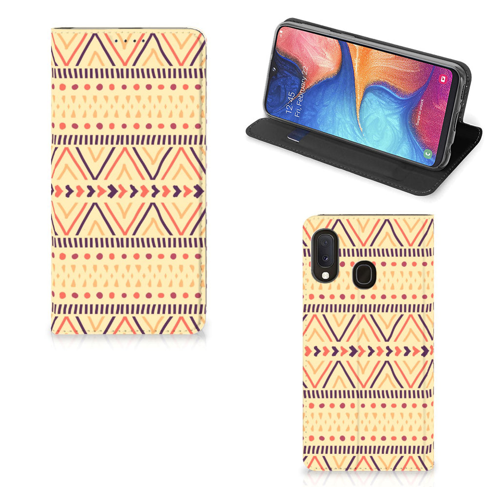 Samsung Galaxy A20e Hoesje met Magneet Aztec Yellow