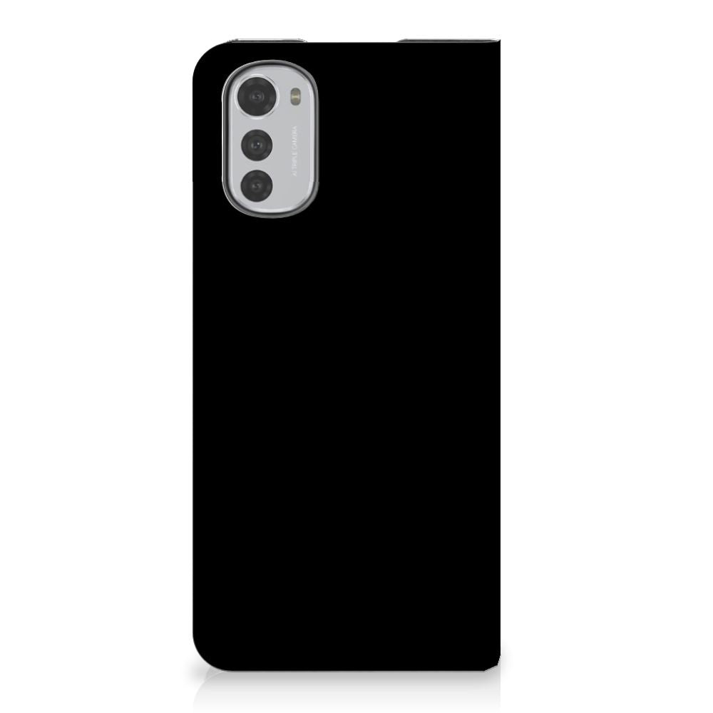 Motorola Moto E32 | Moto E32s Magnet Case Cow - B2C Telecom