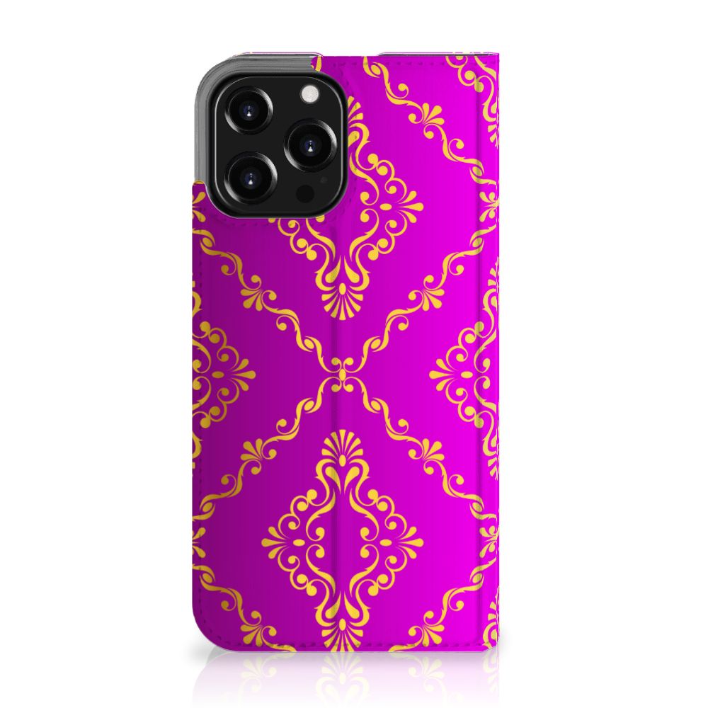 Telefoon Hoesje iPhone 13 Pro Max Barok Roze met prachtig roze patroon en gouden details.
