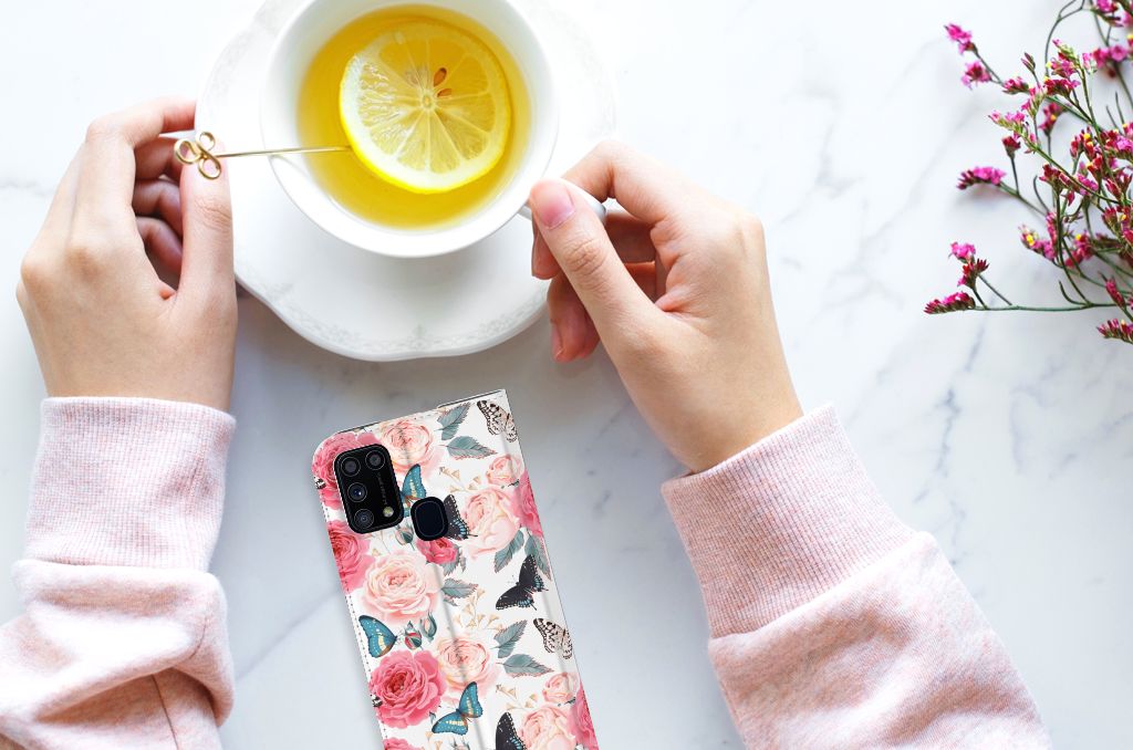 Samsung Galaxy M31 Smart Cover Butterfly Roses - B2C Telecom