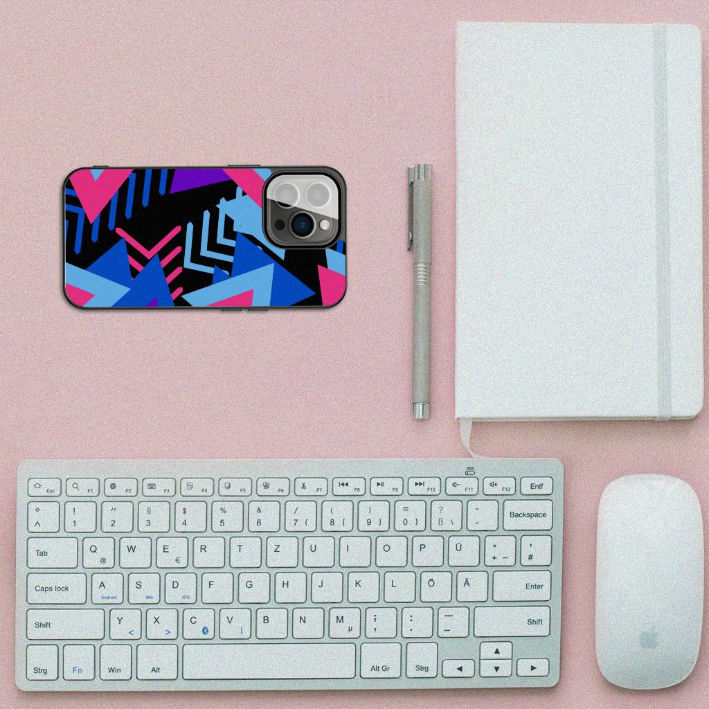 iPhone 13 Pro Backcover Funky Triangle B2C Telecom